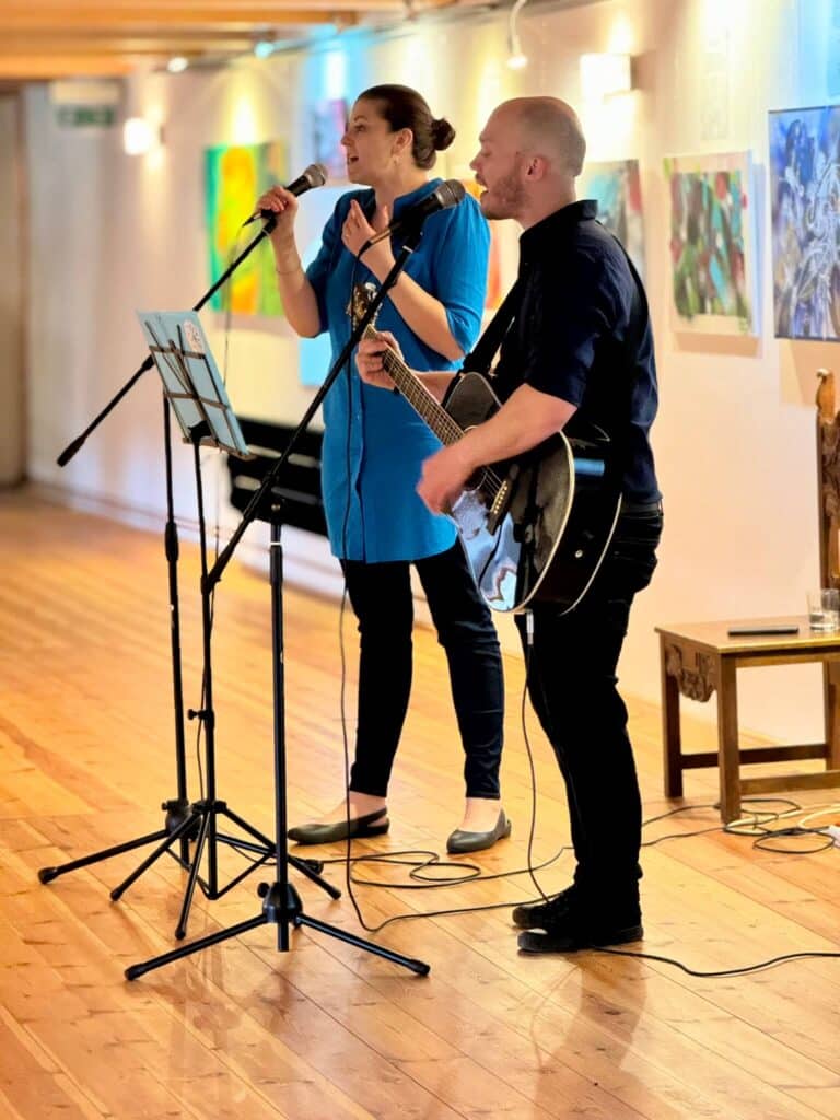 Fotografie z Vernisáže a Výstavy obrazů v Dvůr Všerad - Kristýna Smetanová