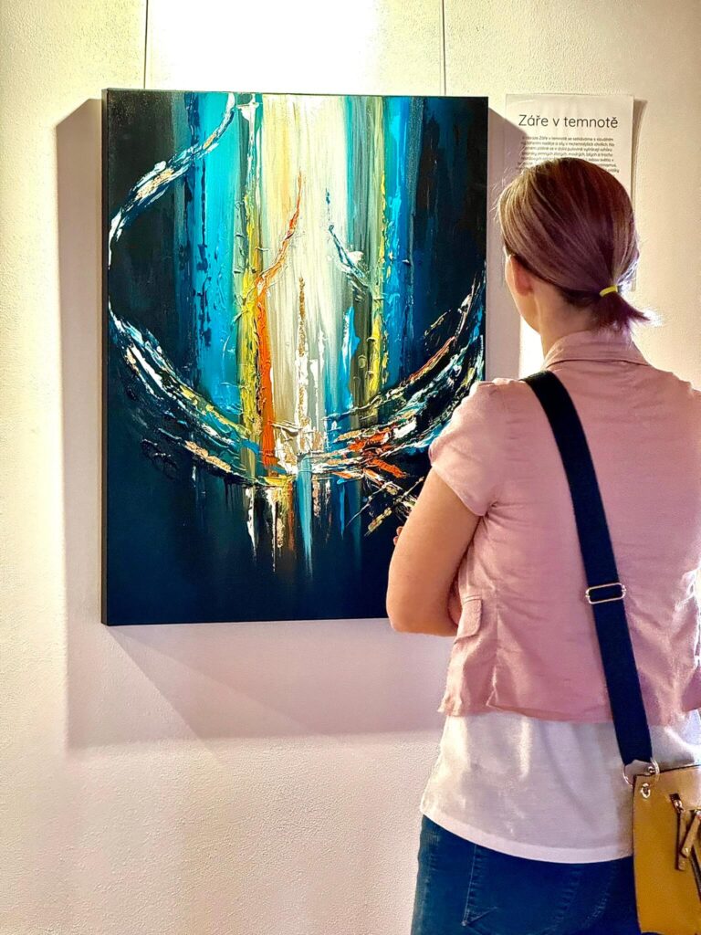 Fotografie z Vernisáže a Výstavy obrazů v Dvůr Všerad - Kristýna Smetanová