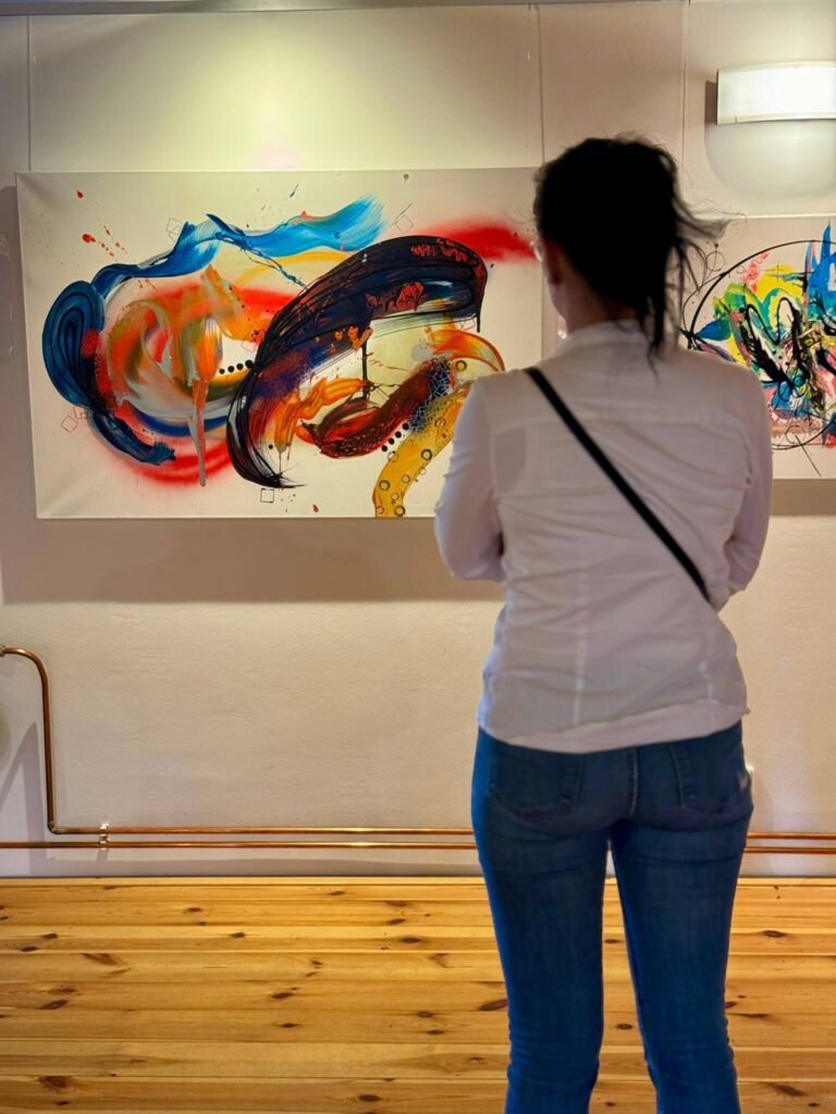 Fotografie z Vernisáže a Výstavy obrazů v Dvůr Všerad - Kristýna Smetanová