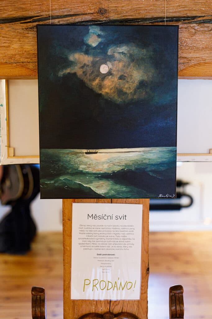 Fotografie z Vernisáže a Výstavy obrazů v Dvůr Všerad - Kristýna Smetanová