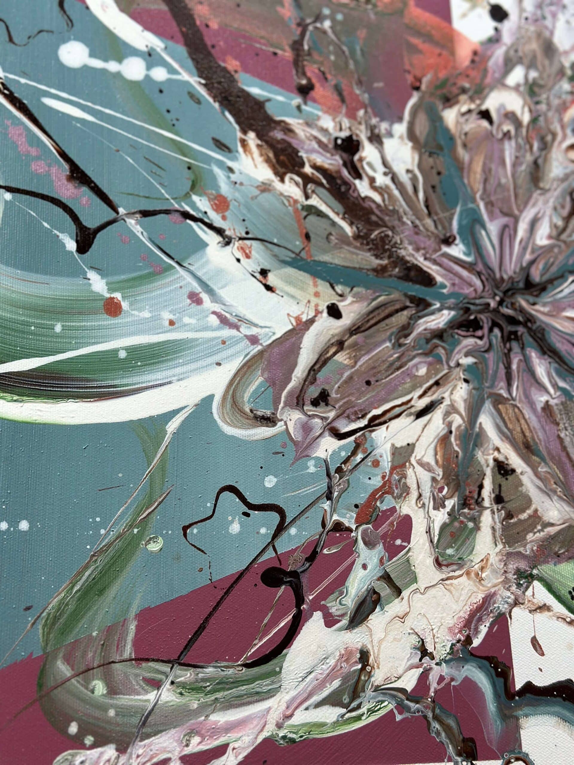 Abstraktně namalovaný obraz akrylem s názvem: Doma s láskou