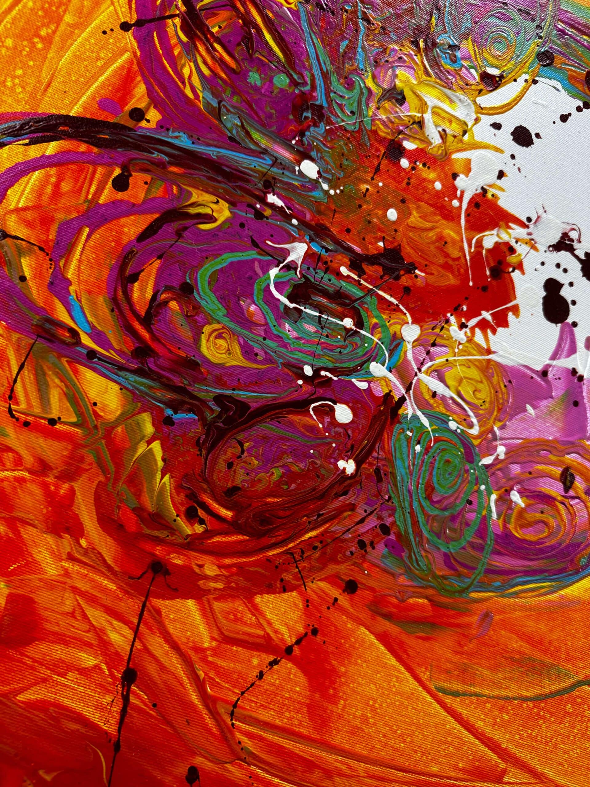 Abstraktně namalovaný obraz akrylem s názvem: Hřejivý úsměv