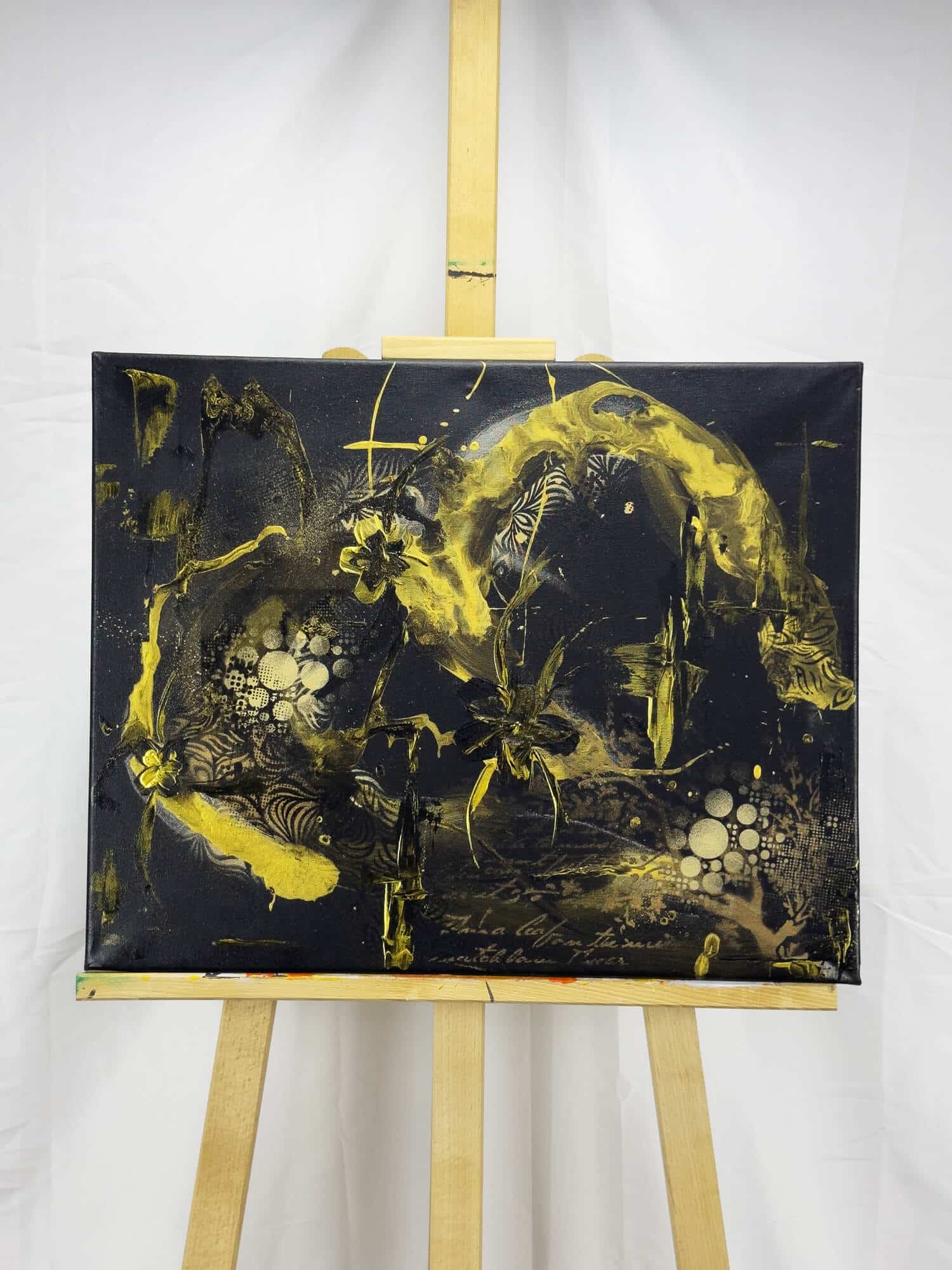 Abstraktně namalovaný obraz akrylem s názvem: Noční elegance